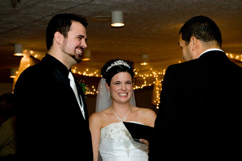 Mike & Alisha :: Winter Wedding